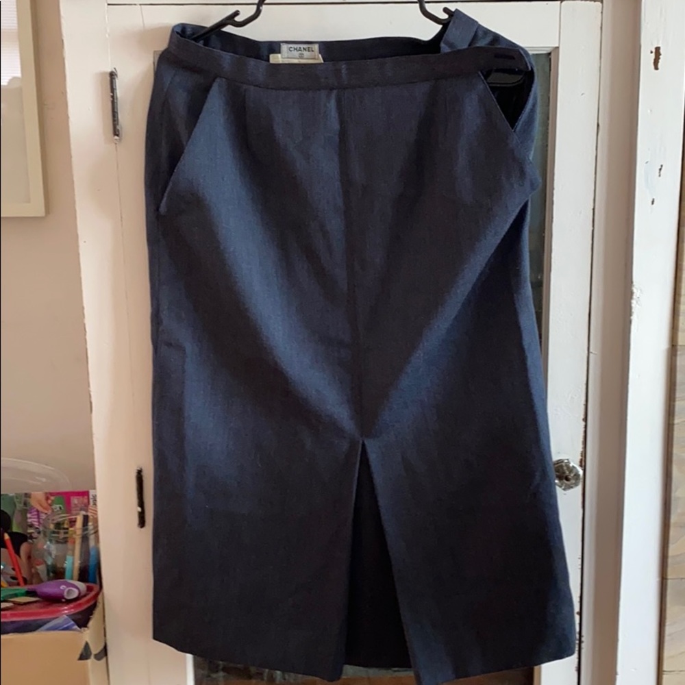 Vintage Chanel wool lined skirt